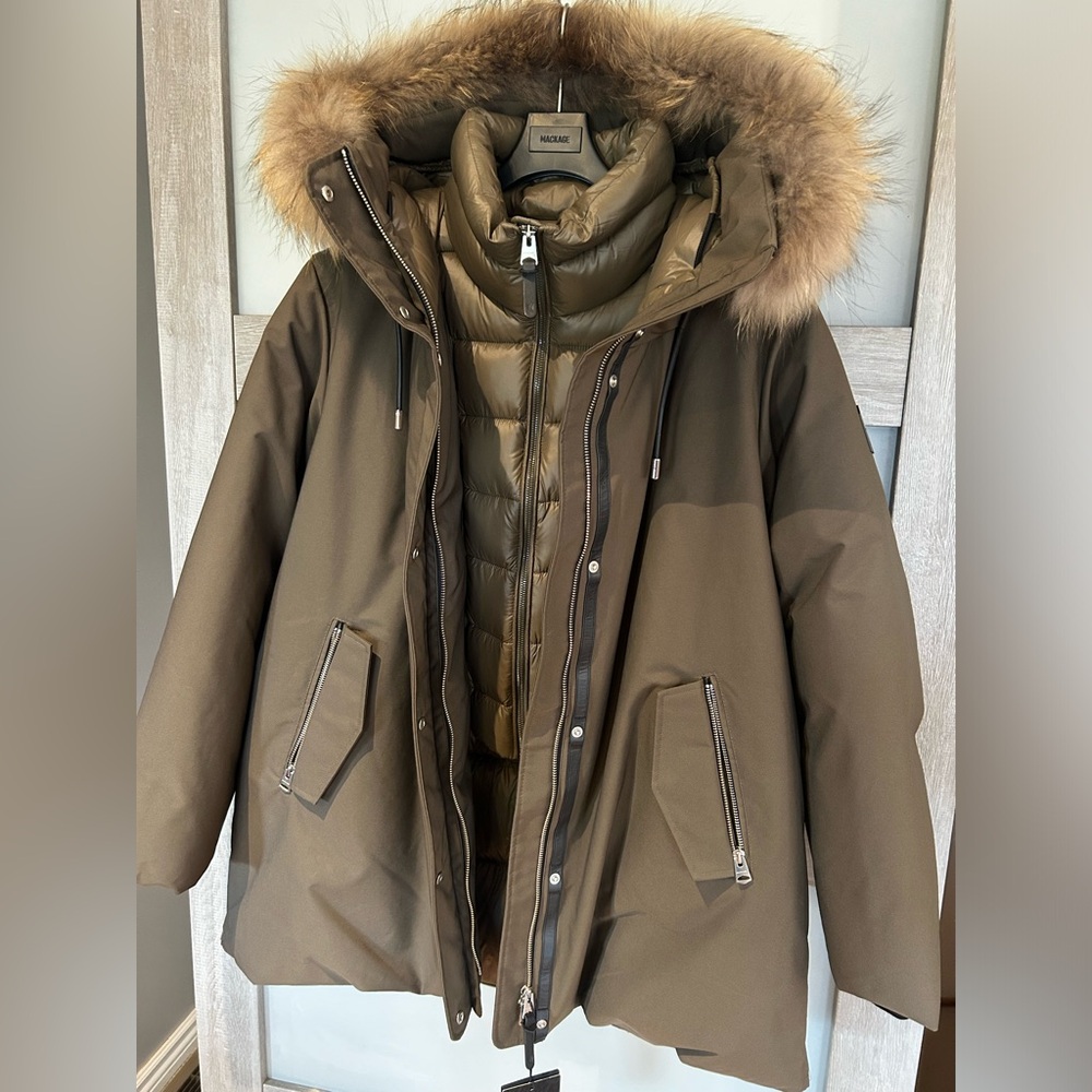 Brand new - purchased on November 12,2024 from mackage warehouse sale!